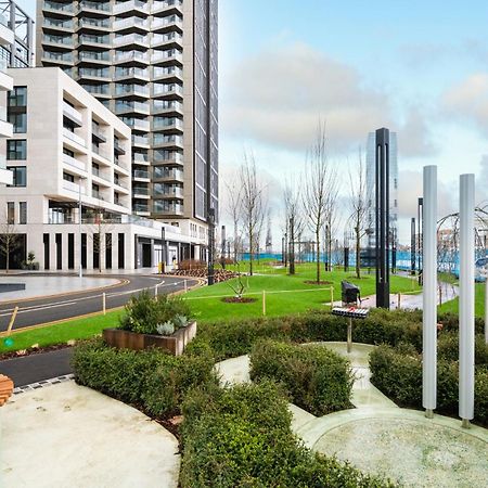 Elegant And Modern Apartments In Canary Wharf Right Next To Thames لندن المظهر الخارجي الصورة
