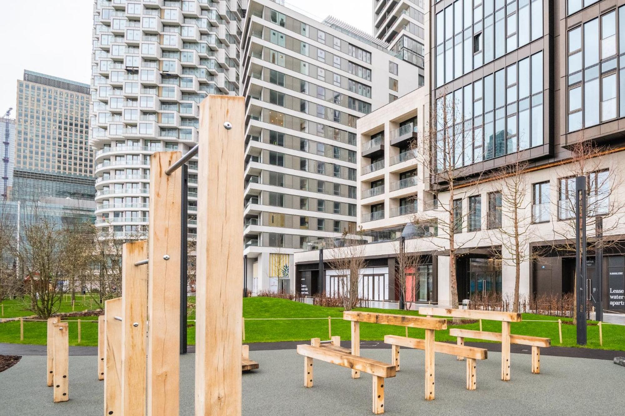 Elegant And Modern Apartments In Canary Wharf Right Next To Thames لندن المظهر الخارجي الصورة
